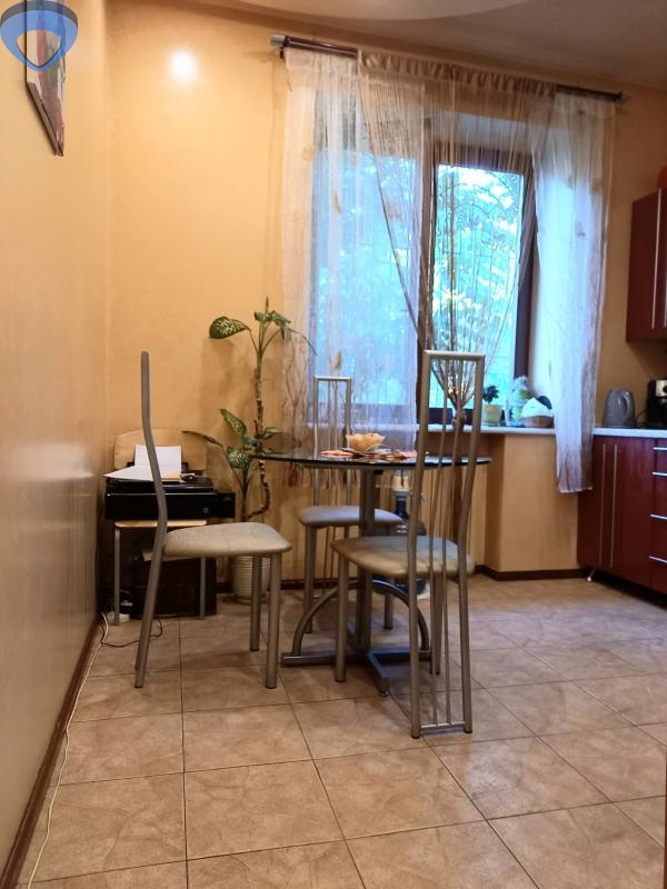 продажа трехкомнатной квартиры номер A-174280 в Приморском районе, фото номер 7